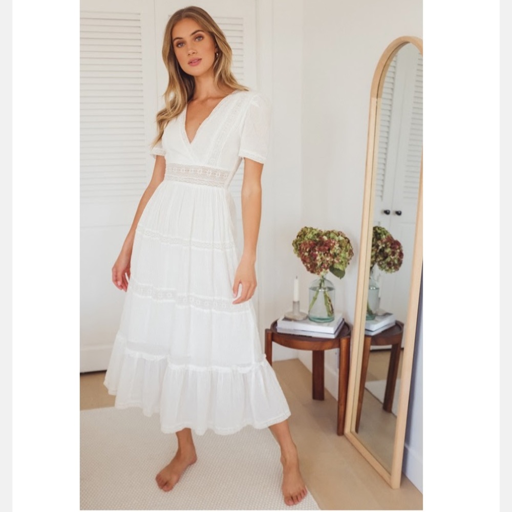 Lulus White Dress M Maxi